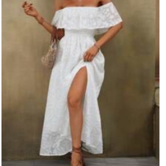 SHEIN Dresses & Skirts - SHEIN Strapless White Lace Dress